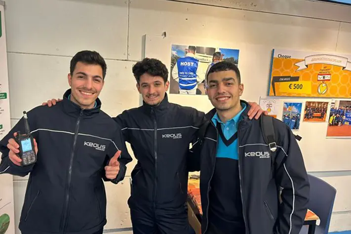 Taimour, Ali en Mohamad vinden hun eerste betaalde baan in Nederland op de trein bij Keolis Blauwnet